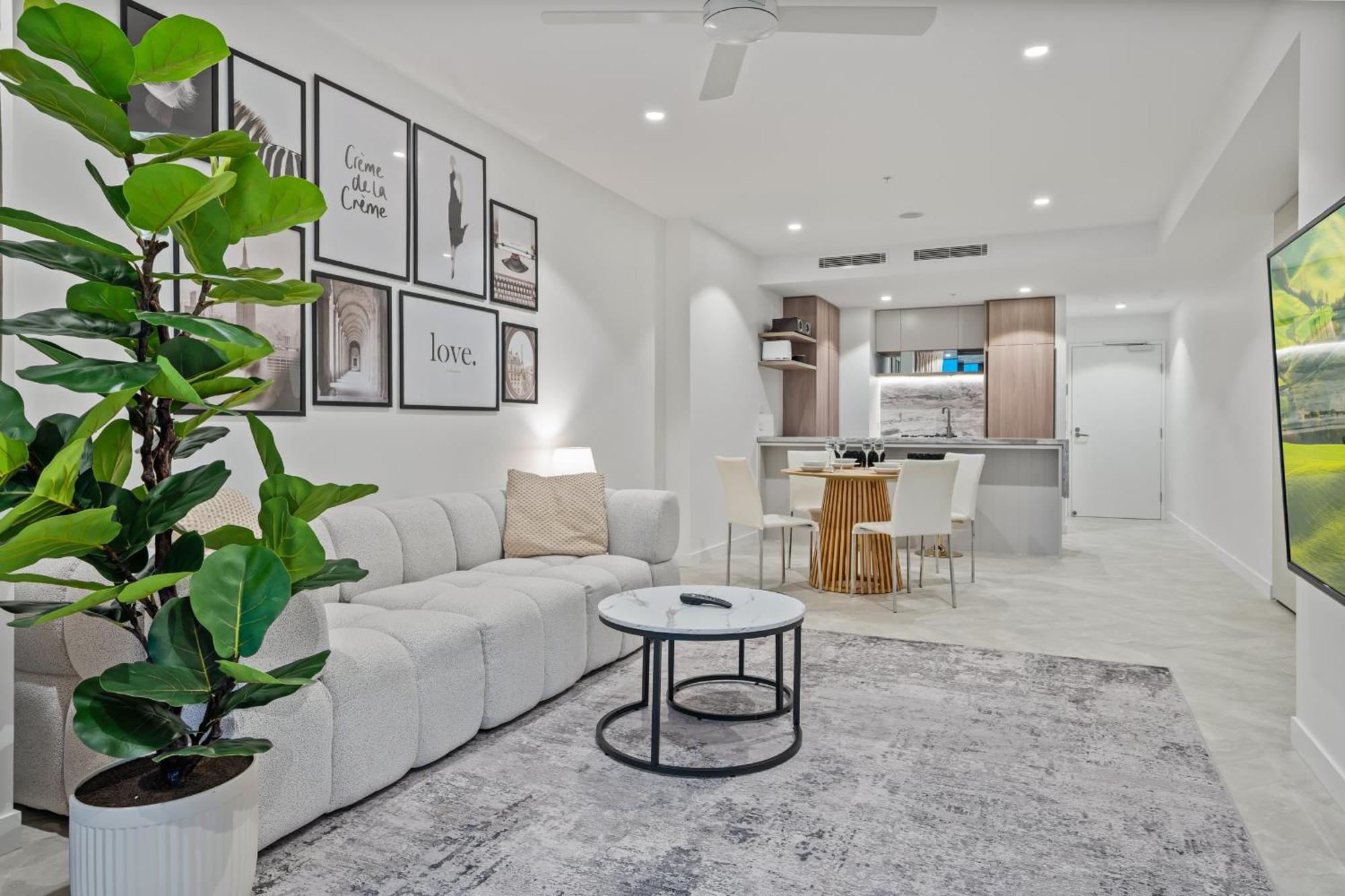 Sky Living & River Views In Queens Wharf Residences