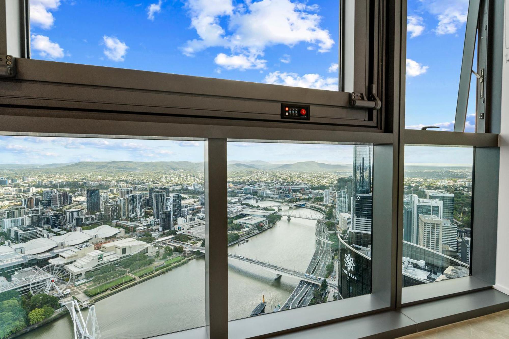 Sky Living & River Views In Queens Wharf Residences * Brisbane