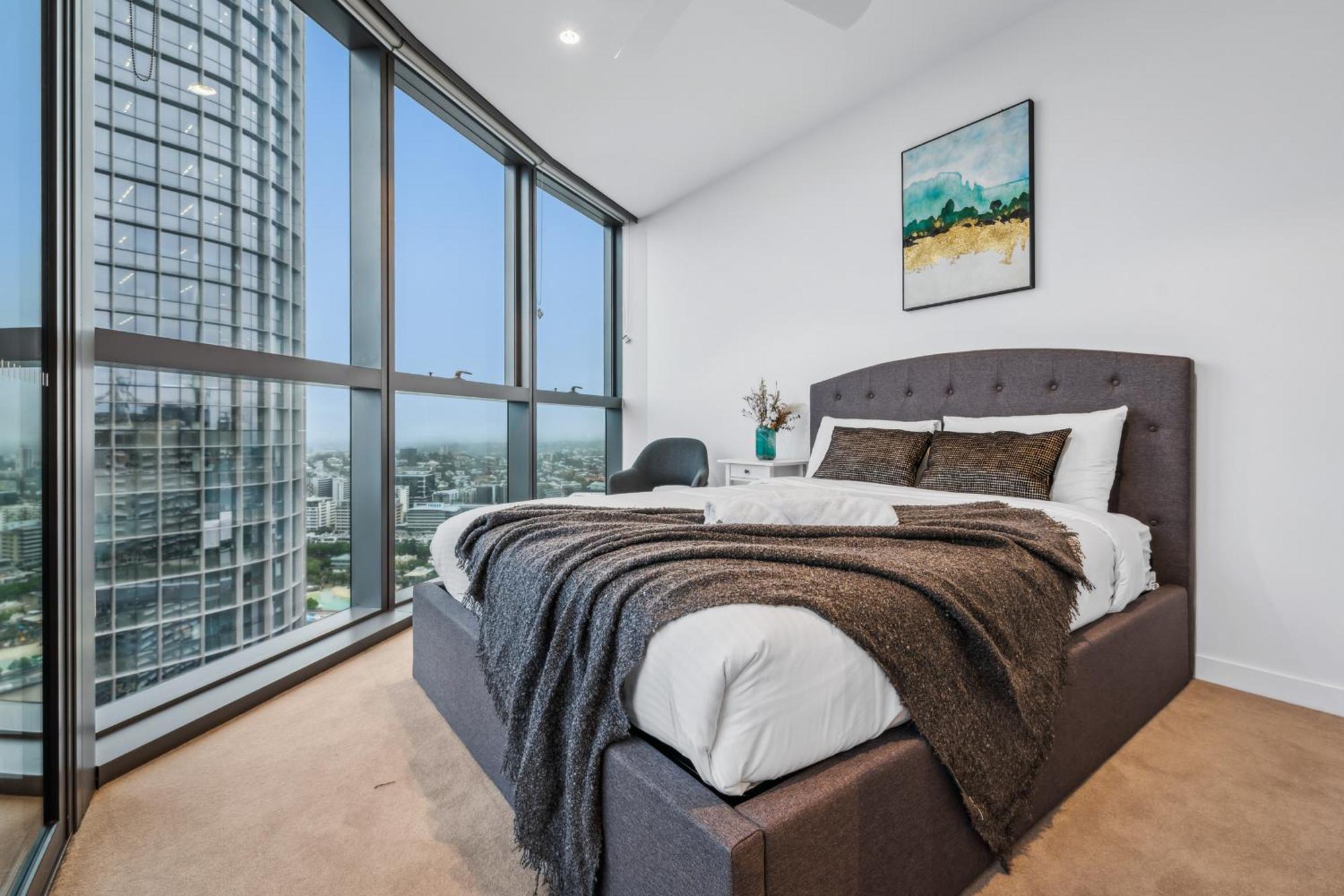 Sky Living & River Views In Queens Wharf Residences Brisbane