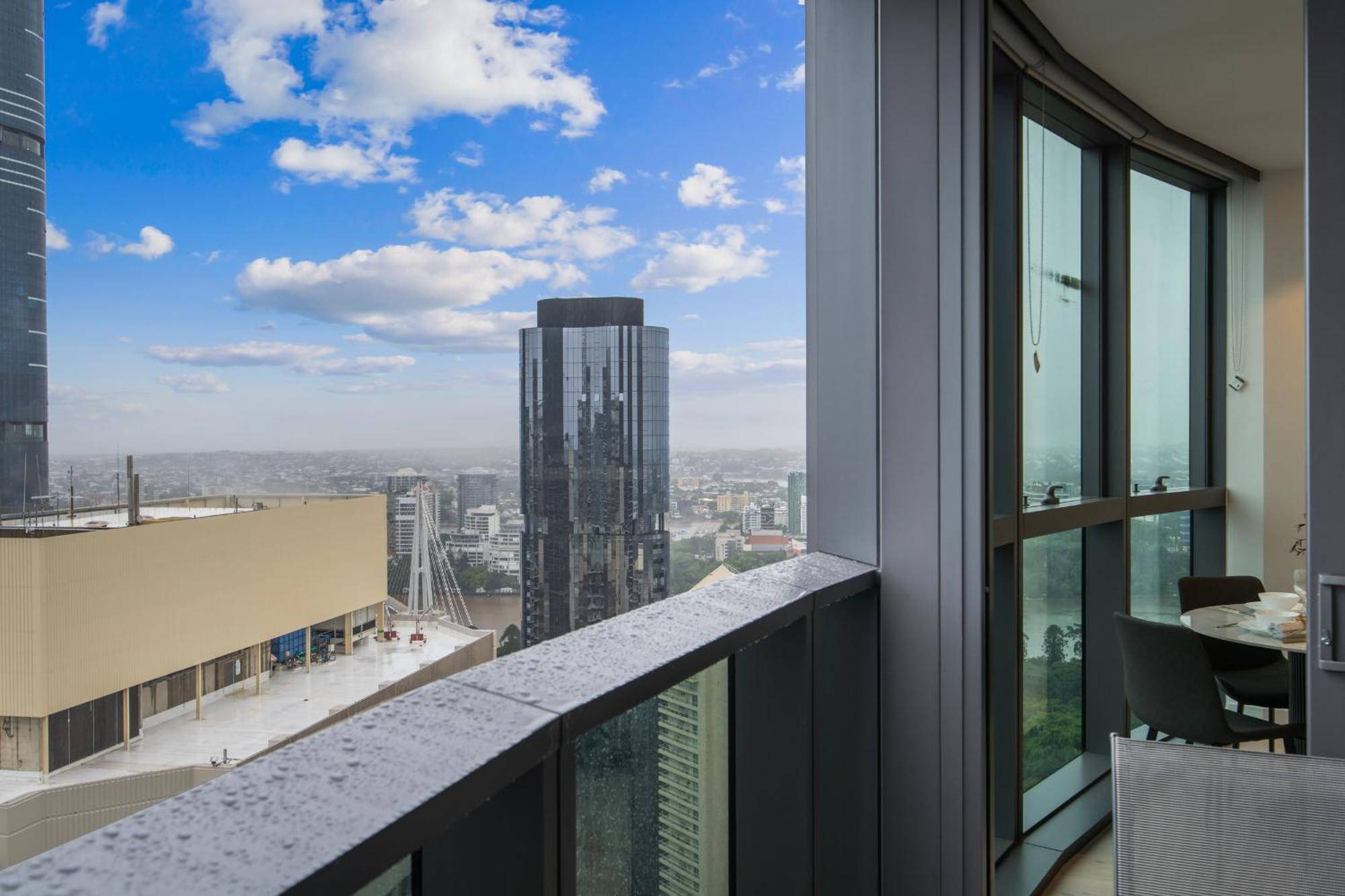 Apartment Sky Living & River Views In Queens Wharf Residences